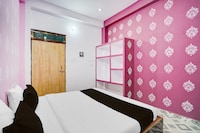 Hotel O City 99 Stay Inn Sarnath station