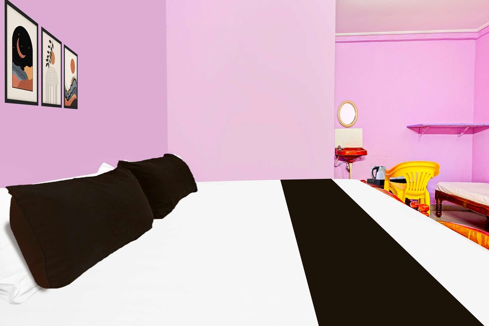 Collection O Clock Centre Chirala, Chirala, Chirala