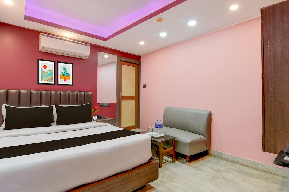 Super Hotel O Calcutta University Formerly Hamza International, Sealdah Kolkata, कोलकाता