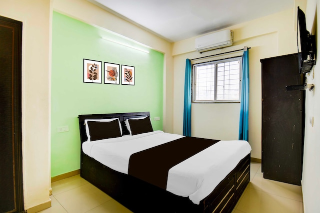 [Day Stay - 12 Hrs Slot : 8 AM to 8 PM] Collection O Hinjewadi Kirti Classic Gate