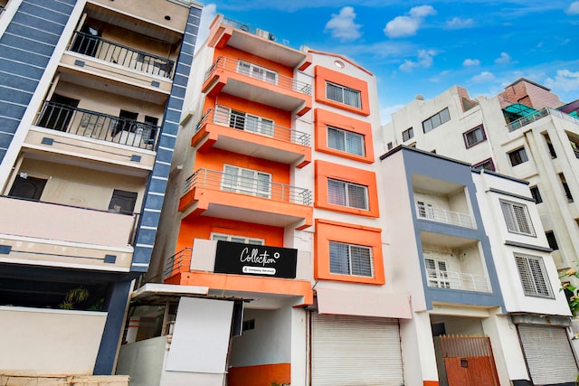 Collection O Hinjewadi Kirti Classic Gate