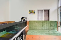 Collection O SNT Bus Terminal Siliguri