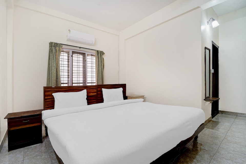 Collection O Chuttippara View Point, Pathanamthitta, Pathanamthitta