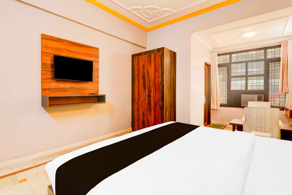 Collection O Insaf Nagar Munshipuliya , Indira Nagar Lucknow, Lucknow