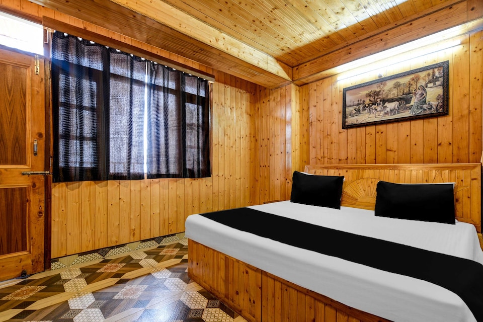 Collection O Kanlog Near ISBT Shimla, Mall-Road, Shimla