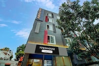 Power Break Super Townhouse BTM Layout Near Madiwala Lake Formerly Q Rooms (6 Hrs Stay)