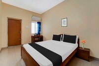 Collection O Chinnamuthu Main Street