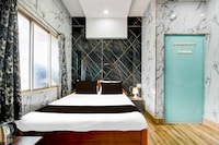 Collection O Serampore Railway Station