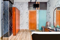 Collection O Serampore Railway Station