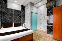 Collection O Serampore Railway Station