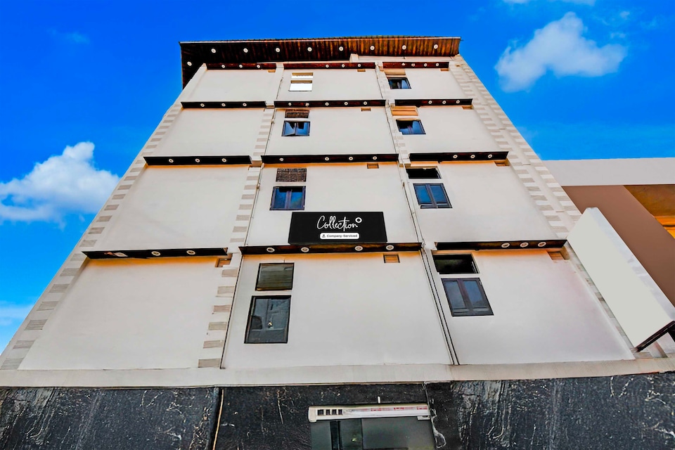 Collection O Birhana Road , Kanpur Railway Station, Kanpur