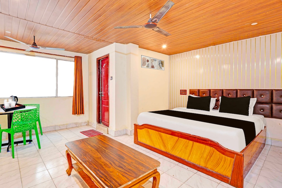 Collection O Besant Road, Governorpet Vijayawada, Vijayawada