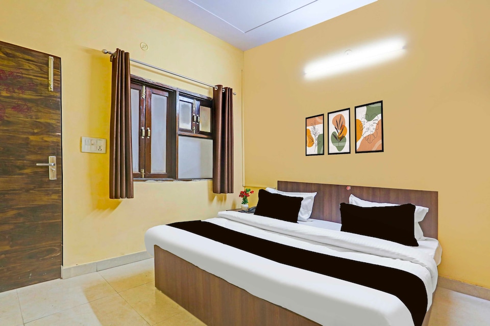 Collection O Shalimar Bagh Max Hospital, Pitampura - Rohini Delhi, Delhi