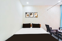 [Day Stay - 8 AM to 8 PM] Collection O Nadargul Hyderabad