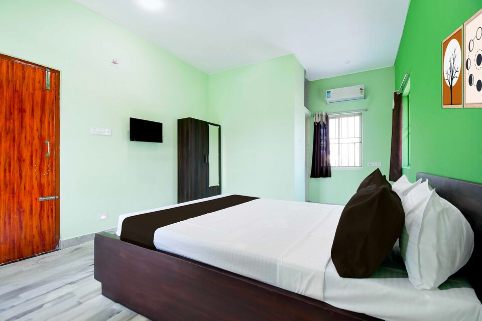 Collection O Bhubaneshwar Near ITER College, Khandagiri Bhubaneswar, Bhubaneswar