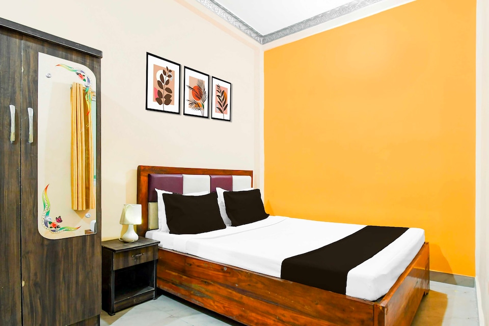 Collection O Jagannatha Temple Paschim Dwar, Swargdwar Puri, Puri