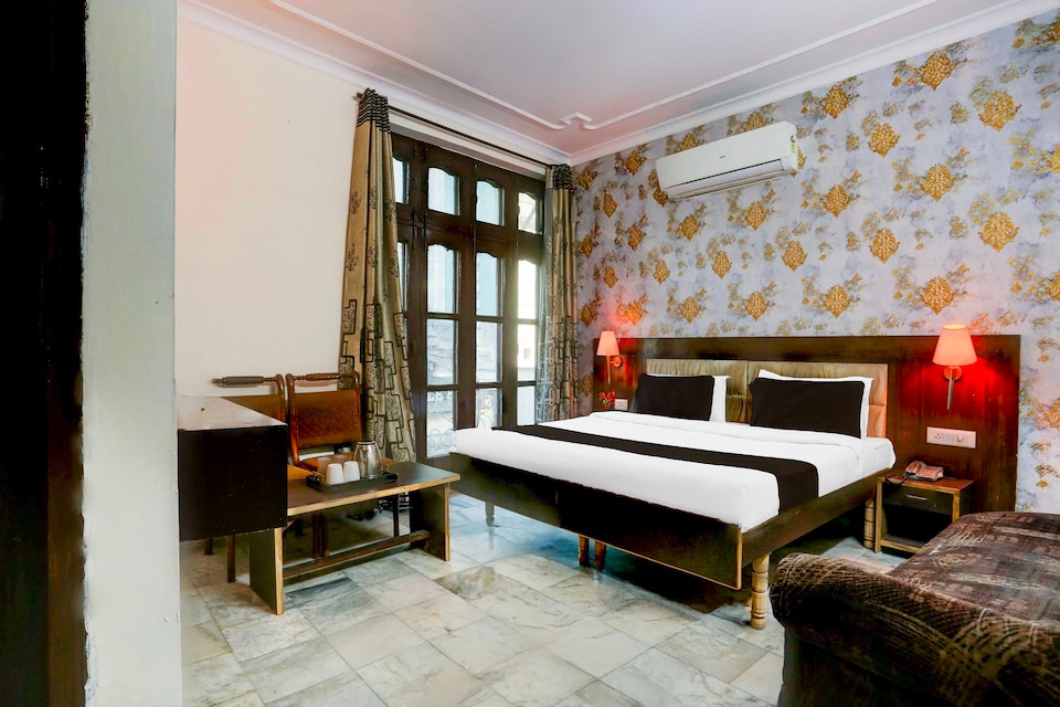 [Day Stay - 8 AM to 8 PM] Collection O Ludhiana Central Junction, Ludhiana Railway Station, Ludhiana