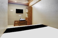 [Day Stay - 8 AM to 8 PM] Collection O Ambedkar Chowk Ulhasnagar