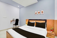 Collection O Gomti Nagar Near Amity 