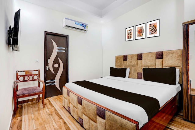 [Day Stay - 12 Hrs Slot: 8 AM to 8 PM] Collection O Rajeev Nagar Faridabad