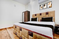 [Day Stay - 12 Hrs Slot: 8 AM to 8 PM] Collection O Rajeev Nagar Faridabad