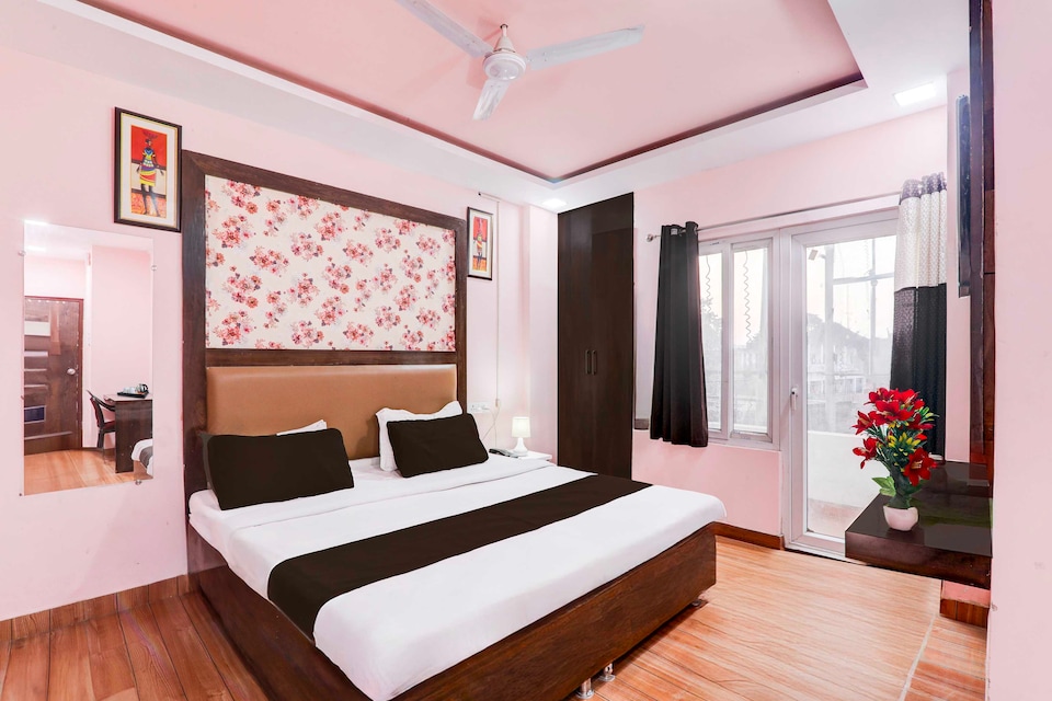 Collection O BBD Lucknow , Gomti Nagar Lucknow, Lucknow