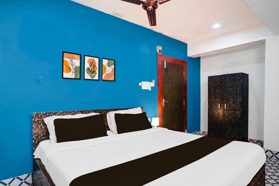 [Day Stay - 12 Hrs Slot: 8 AM to 8 PM] Collection O Noonmati Guwahati, Uzan Bazar Guwahati, Guwahati