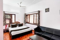 Collection O Dehradun Yamuna Colony Crossway