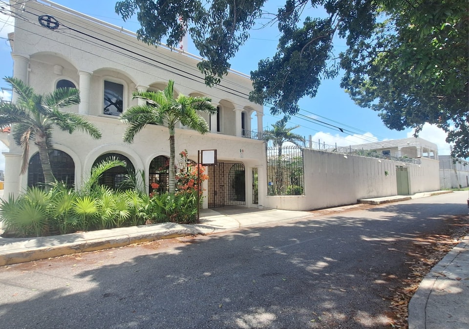 Capital O Hotel Rolovi Cancún, Benito Juarez, QROO, Cancun