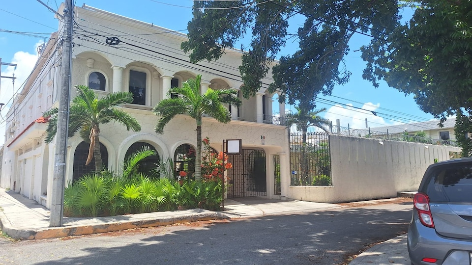 Capital O Hotel Rolovi Cancún, Benito Juarez, QROO, Cancun