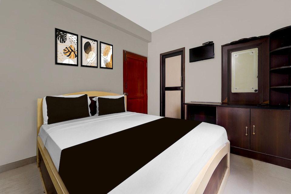Hotel O Sri Mahalakshmi Residency , Trichy, Trichy