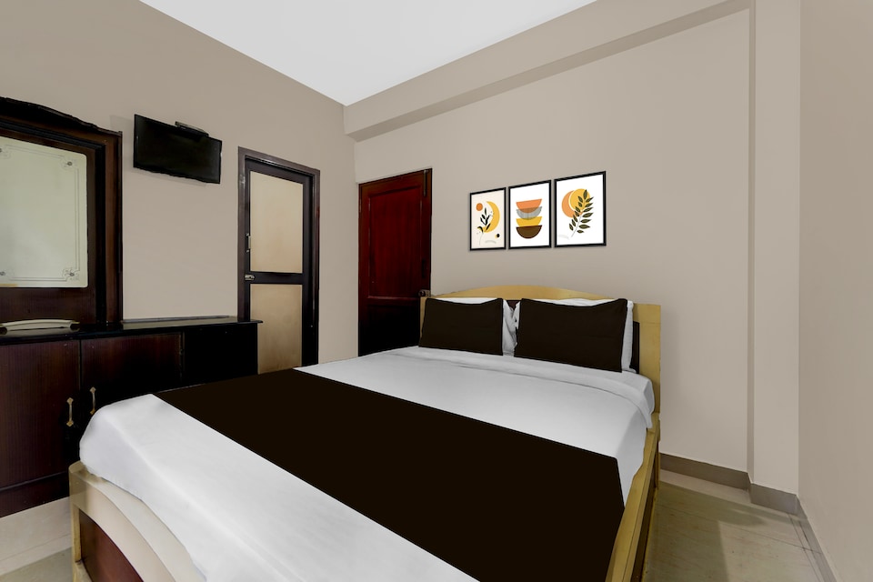 Hotel O Sri Mahalakshmi Residency , Trichy, Trichy