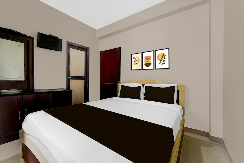 Hotel O Sri Mahalakshmi Residency , Trichy, Trichy