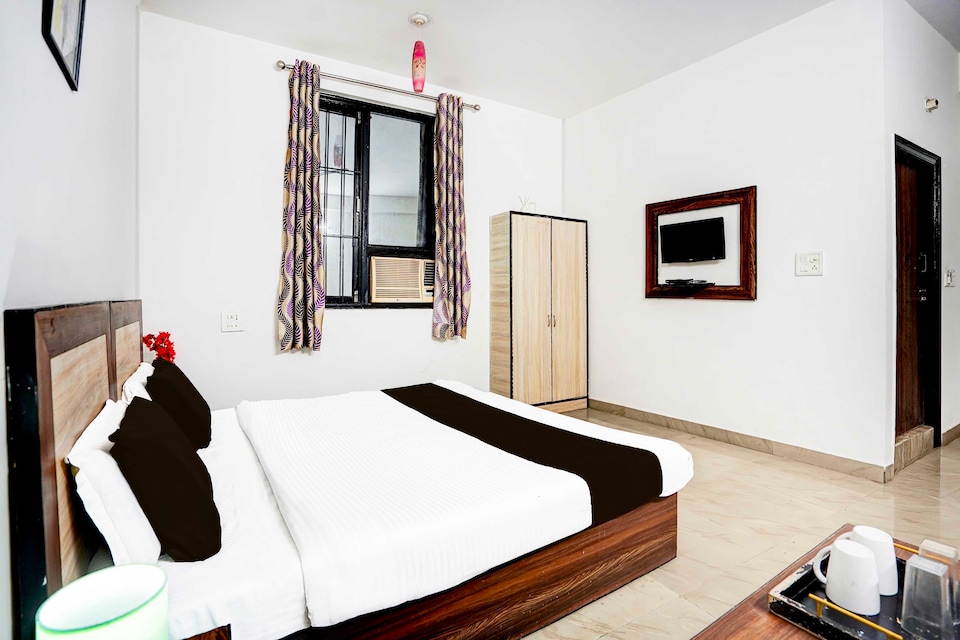 Collection O Taj Nagar Phase 2, Fatehabad Road, Agra