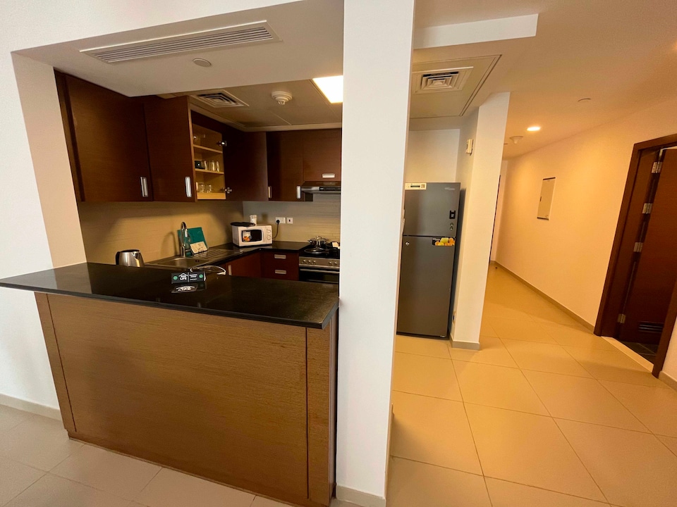 OYO HOME 1551 2 Bedroom Furnished Apartment With City View, Madinat Zayed Abu Dhabi, Abu Dhabi