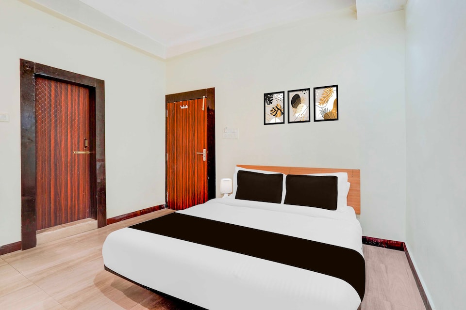 Collection O Ranchi Mahabir Crossway, Firayalal, Ranchi