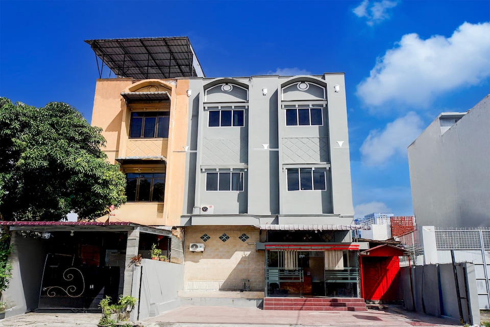 Dancenter Waringin Residence, Medan, Medan
