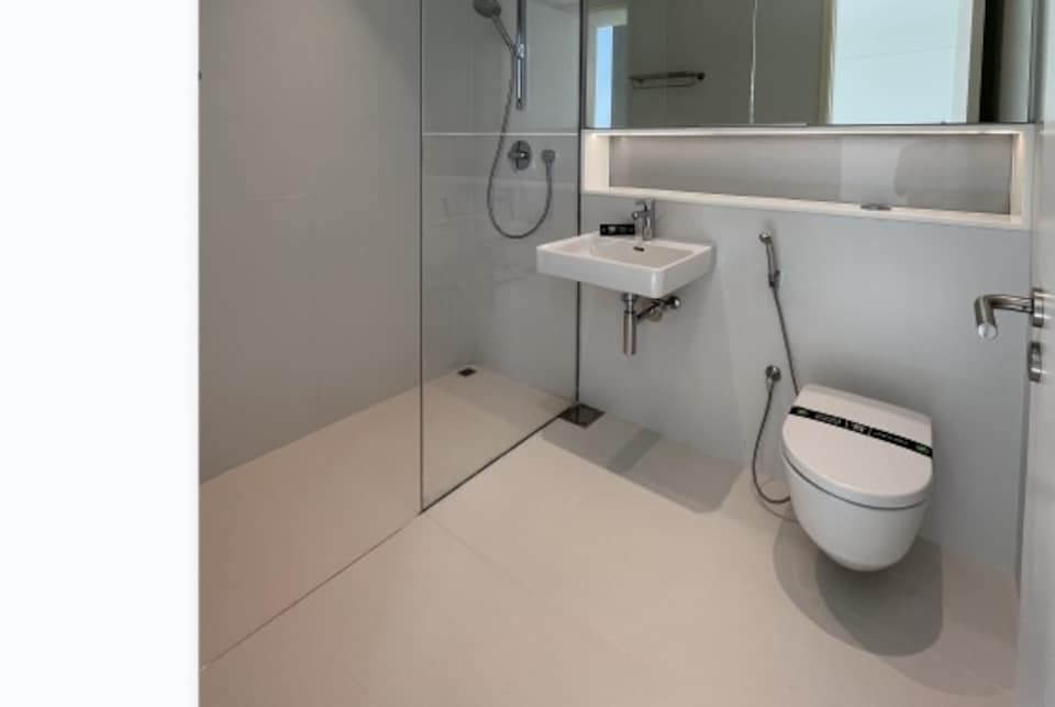 OYO HOME 1552 1 Br Unfurnished Apartment, Al Reem Island, Abu Dhabi