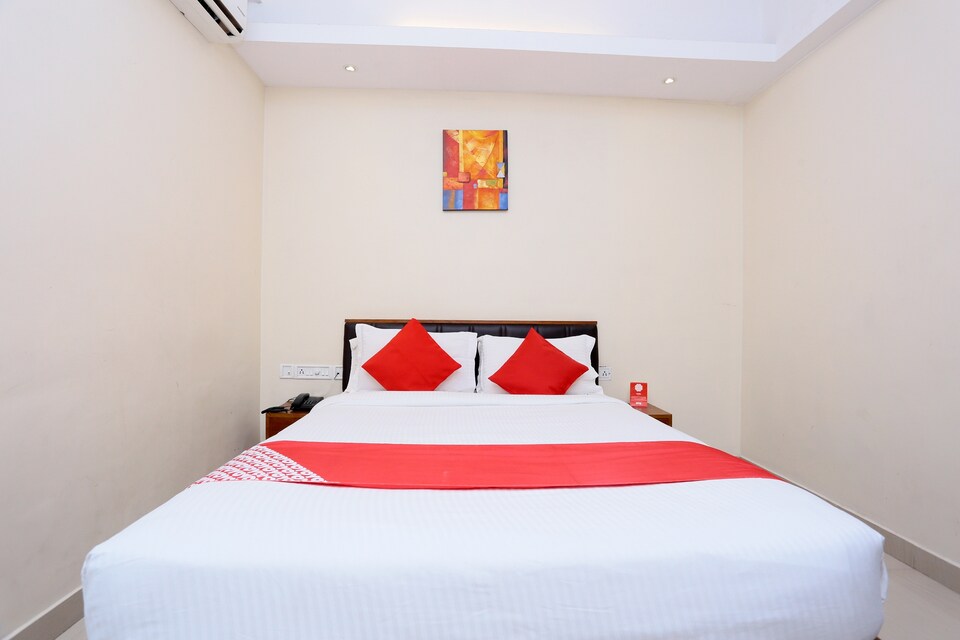 OYO 2300 होटल द प्लैटिनम इन, Airport Trivandrum, त्रिवेन्द्रम 