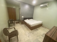 Collection O Jodhpur Railway Junction Formerly Paro Niwas