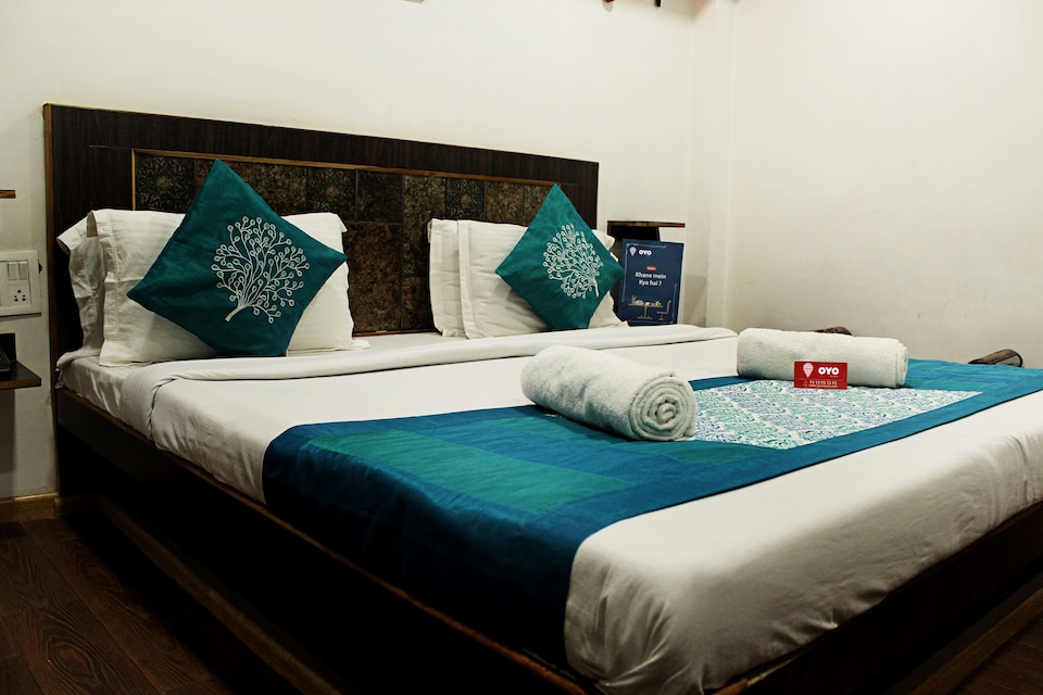 OYO 2301 Hotel Ahuja, Mall Road Nainital, Nainital
