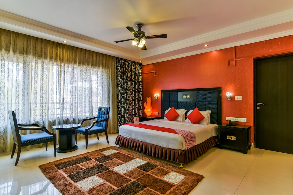 Capital O 2303 Hotel Royal Mirage, Candolim Goa, गोवा