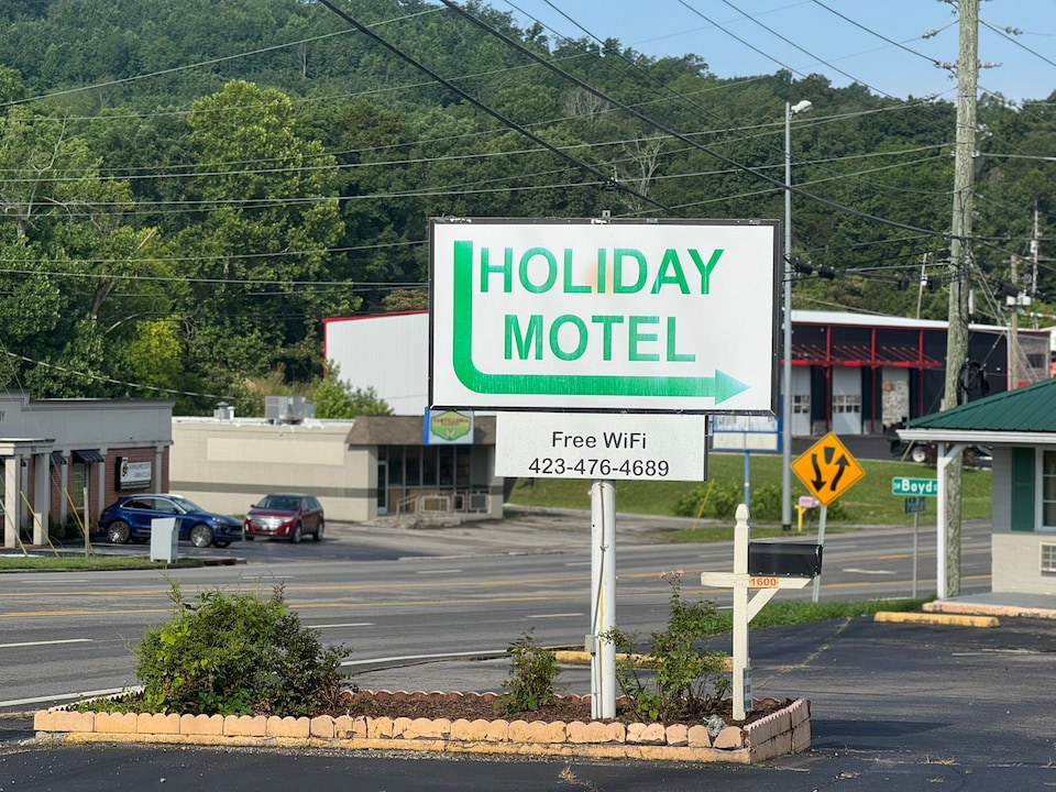 Holiday Motel by Belvilla Cleveland, TN, Cleveland TN, Cleveland TN