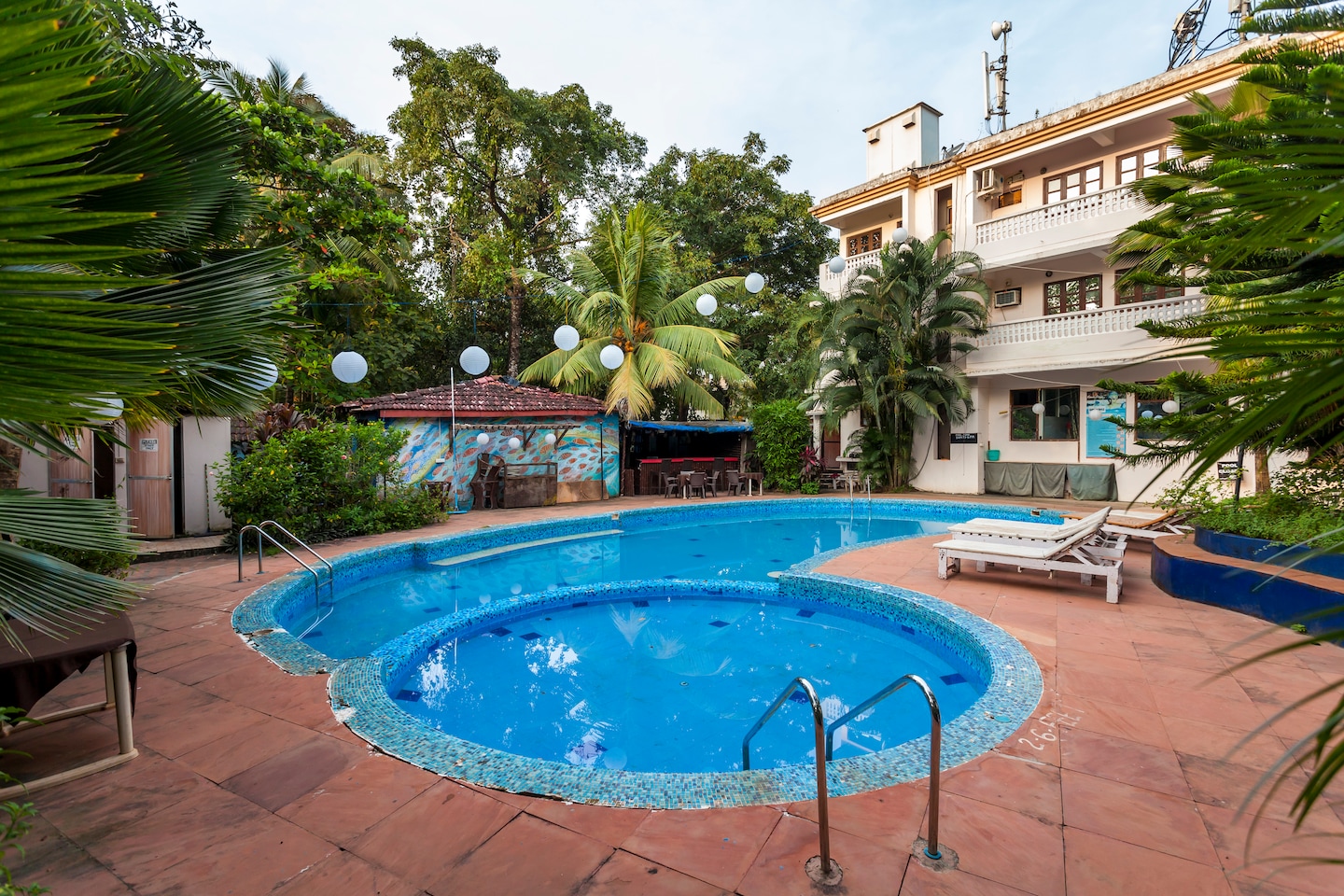 OYO 9516 Retreat Anjuna Resort, Budget Goa, Book @ ₹1238 - OYO