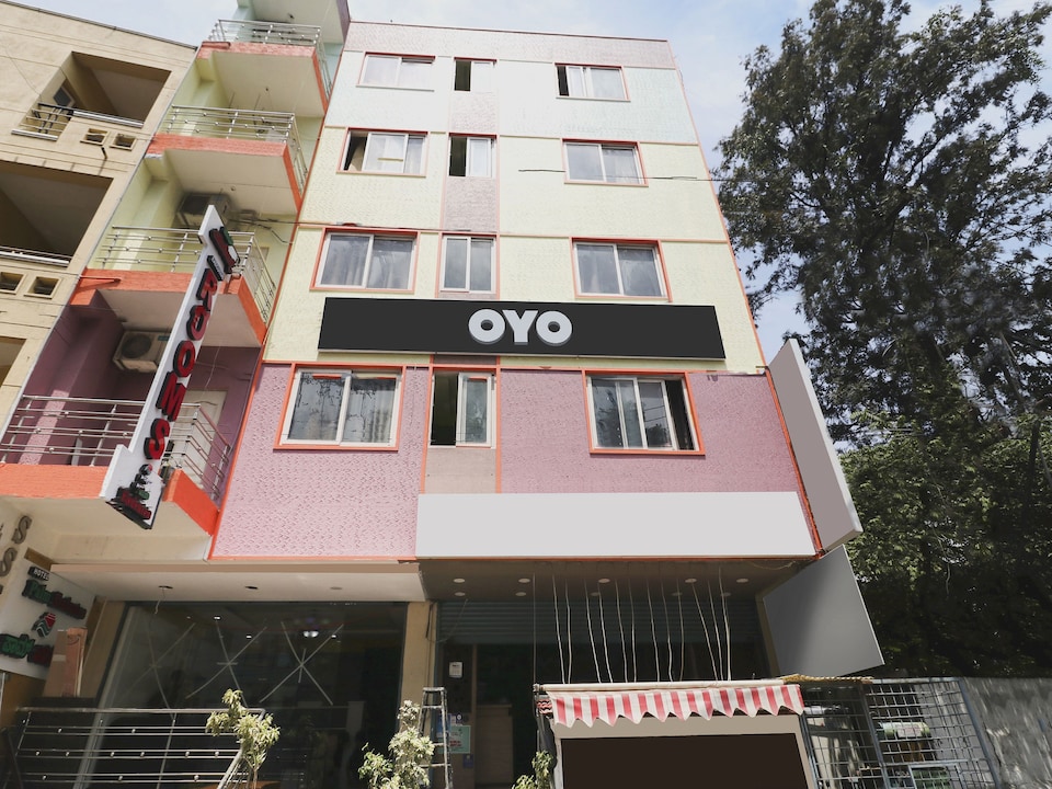 Collection O Tiara Near Christ university, Koramangala Forum Mall, बैंगलोर