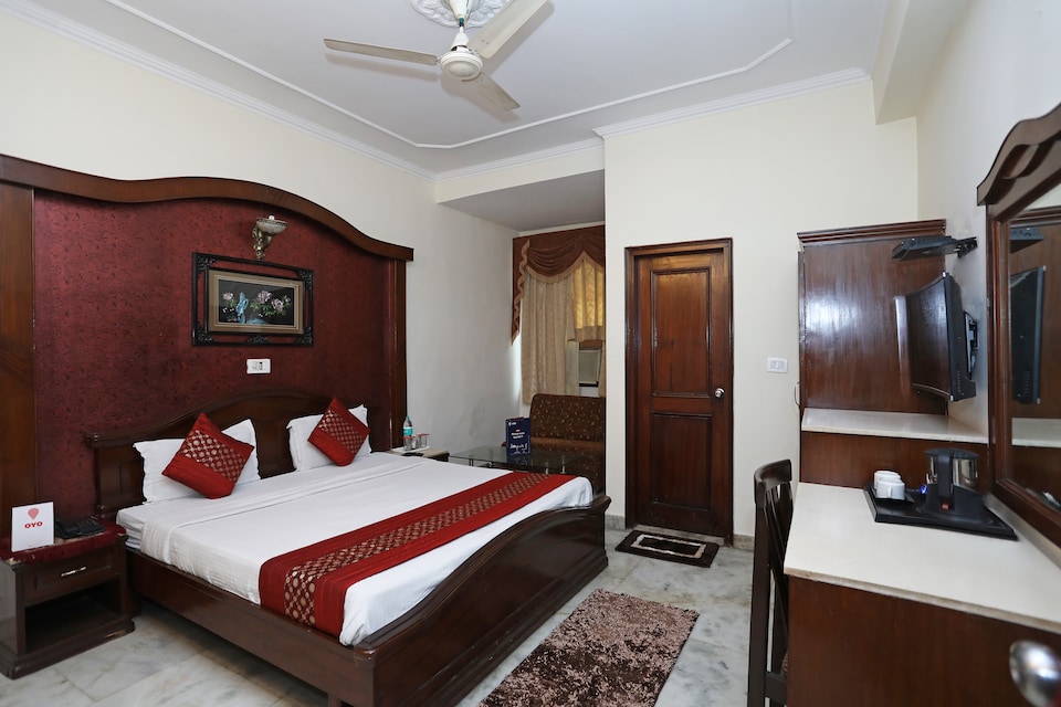 OYO 475 Hotel Garden View, Karol Bagh Delhi, Delhi