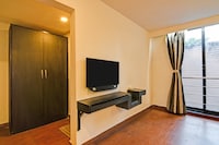 Townhouse Oak Ballygunge Formerly Hotel Lovelock