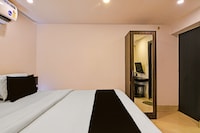 Townhouse Oak Ballygunge Formerly Hotel Lovelock
