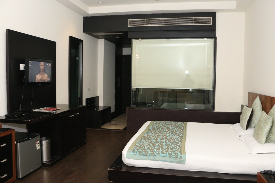 OYO Premium 019 Mini Secretariat Ferozepur Road, Ferozepur Road Ludhiana, Ludhiana