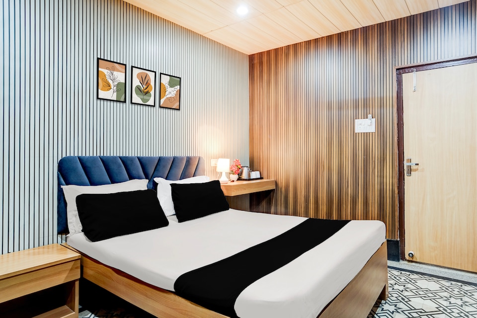 Hotel O Nepali Mandir Bus Terminal Formerly Hotel Aaghnya, Platan Bazar Guwahati, Guwahati